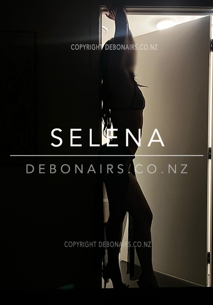 Selena4
